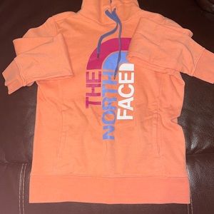 Women’s medium north face hoodie